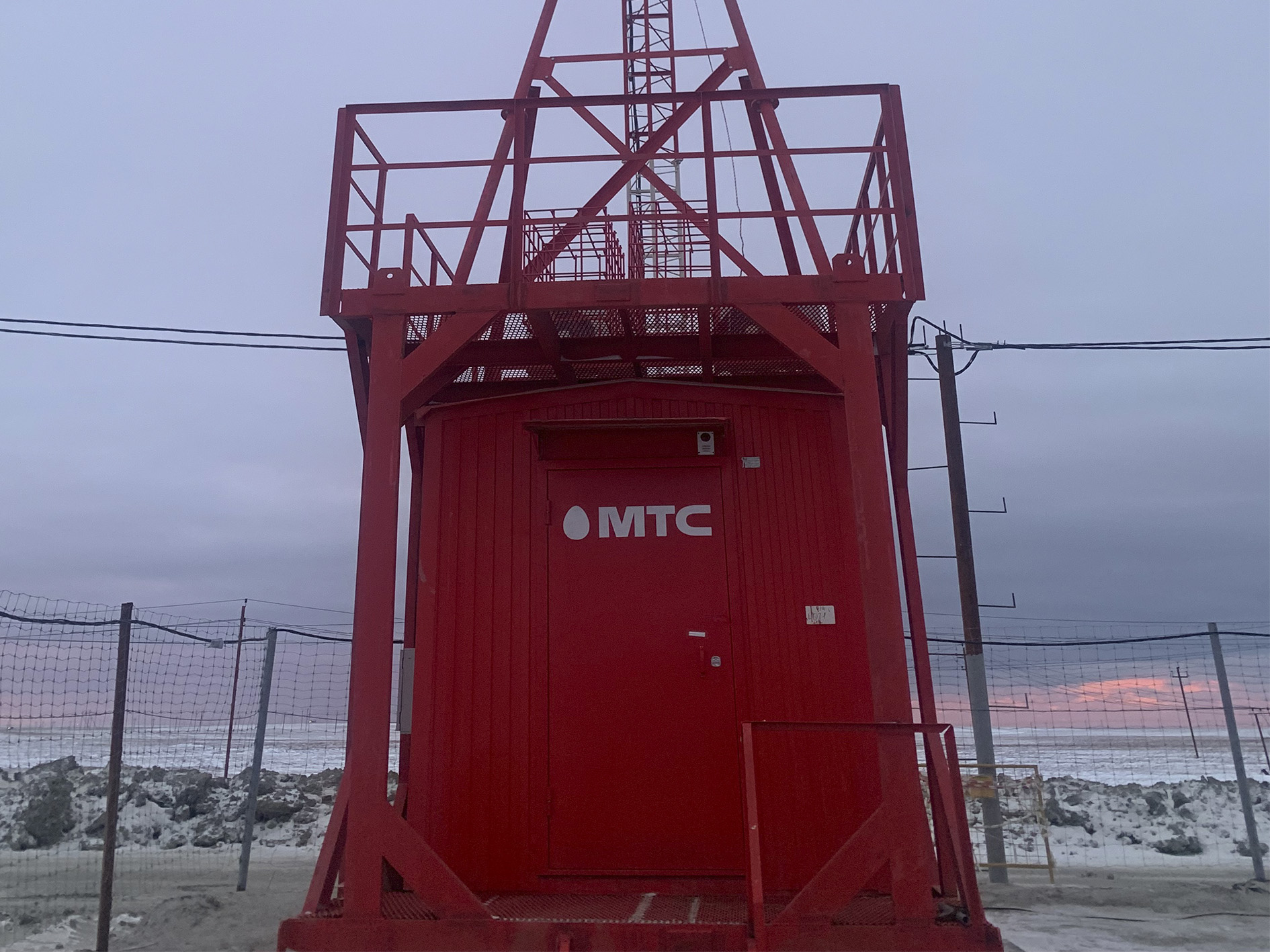 Строительство новой базовой станции сотовой связи "МТС" на Бованенковском месторождении